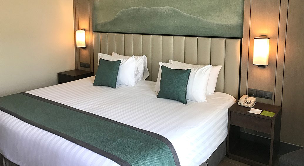 Mason Pine Hotel