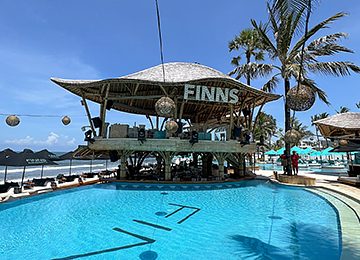 Exploring Finns Beach Club's Tropical Charm